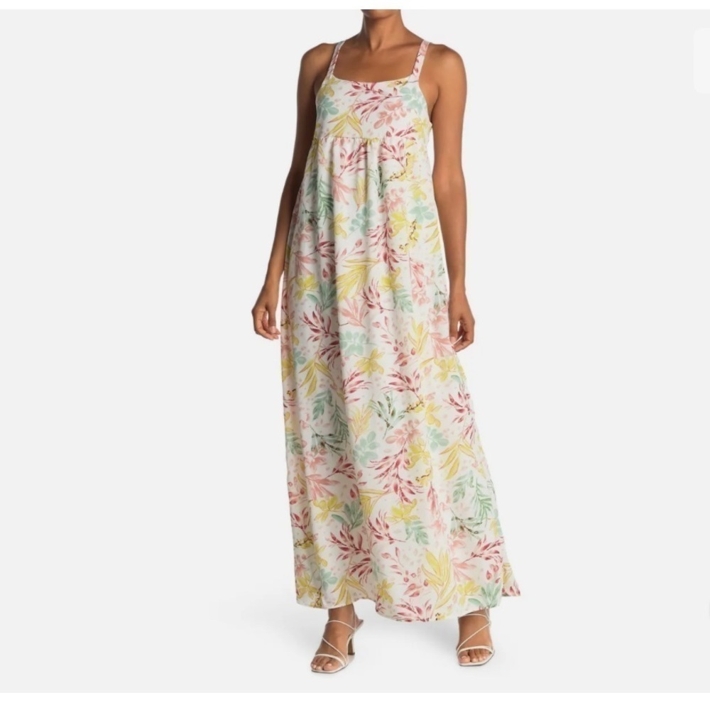 The Vanity Room Floral Maxi Dress Size Medium NWT